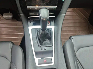 DS 5LS  2018 YEAR 30THP PREMIUM 2018
