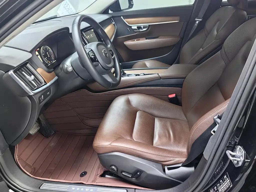 VOLVO S90 2020