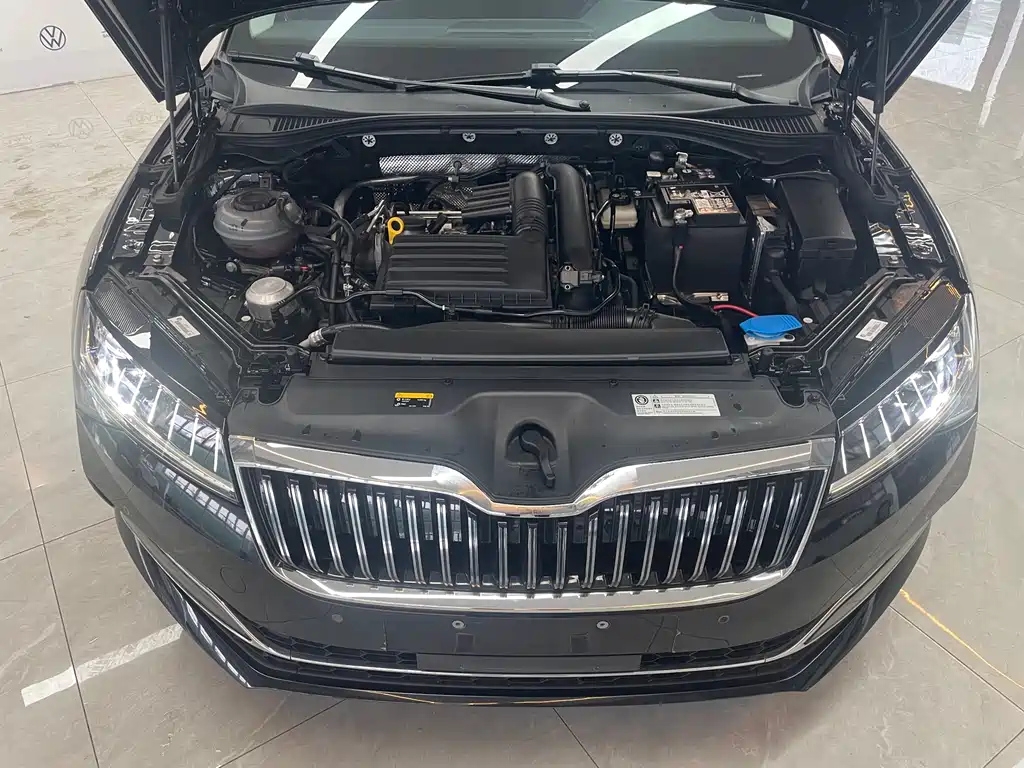 SKODA SUPERB 2024