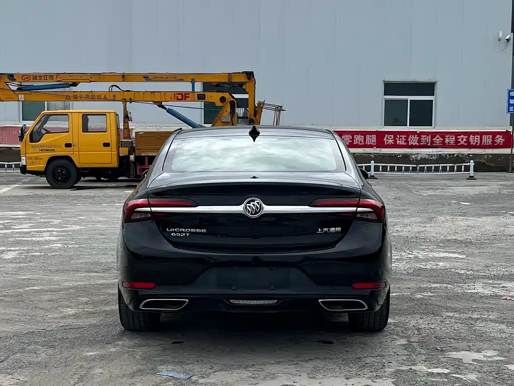 BUICK LACROSSE 2020