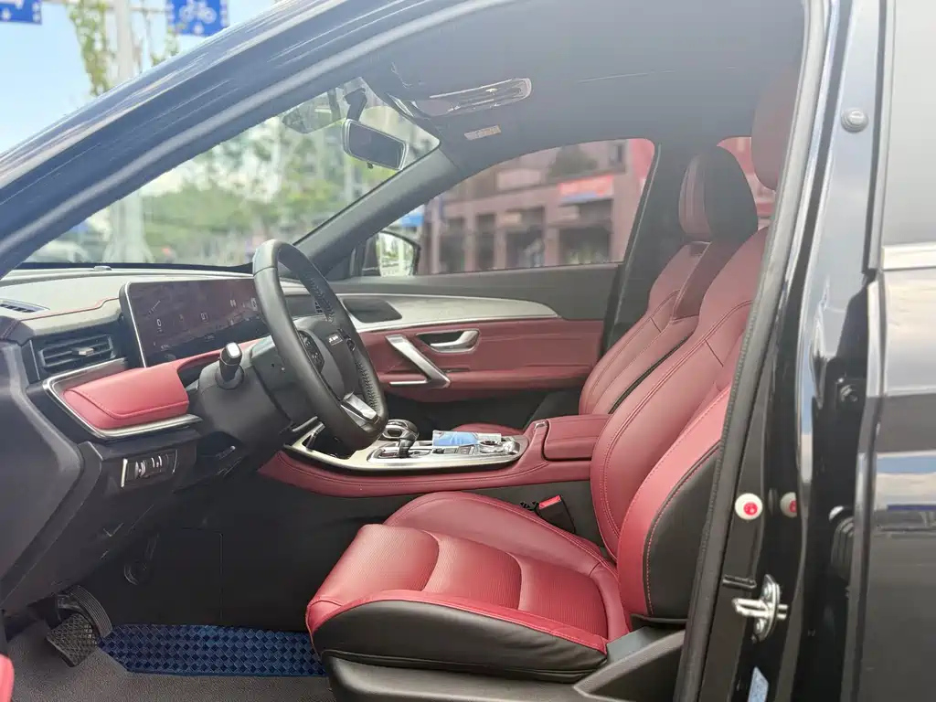 JETOUR X70 PLUS 2023
