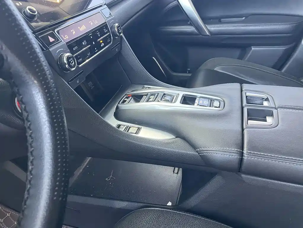 HONDA AVANCIER 2017