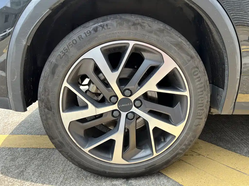 LYNK&CO 01 NEW ENERGY 2021