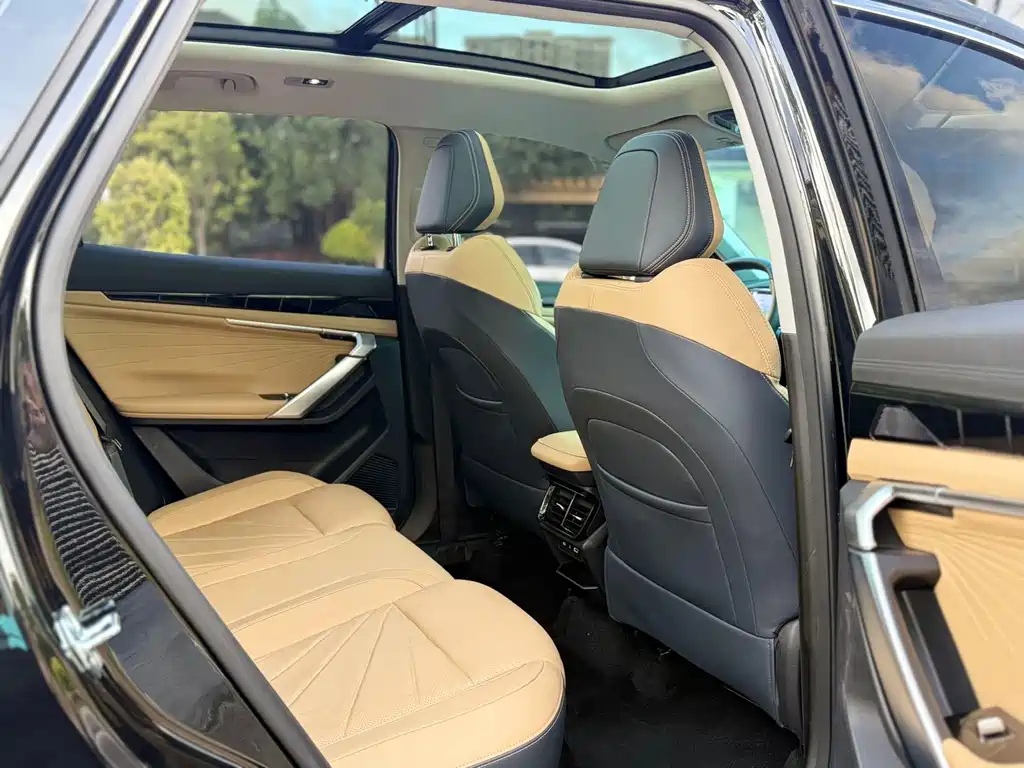 GEELY AUTO BOYUE L 2024