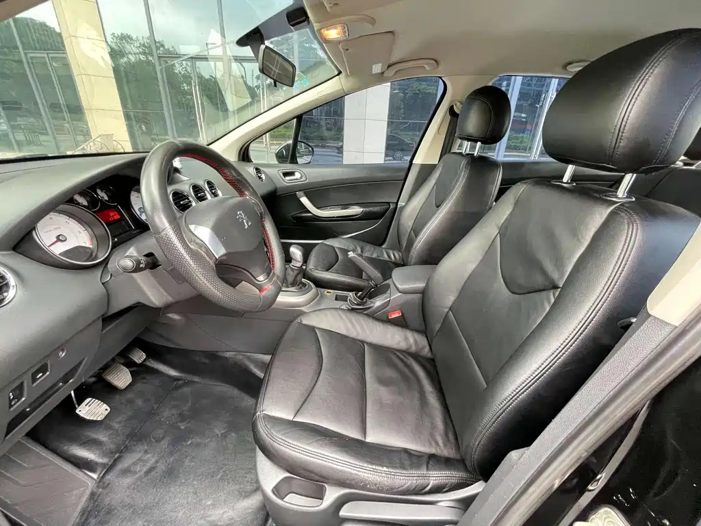PEUGEOT 408 2013