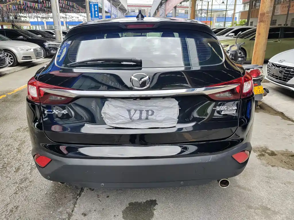 MAZDA CX-4 2018