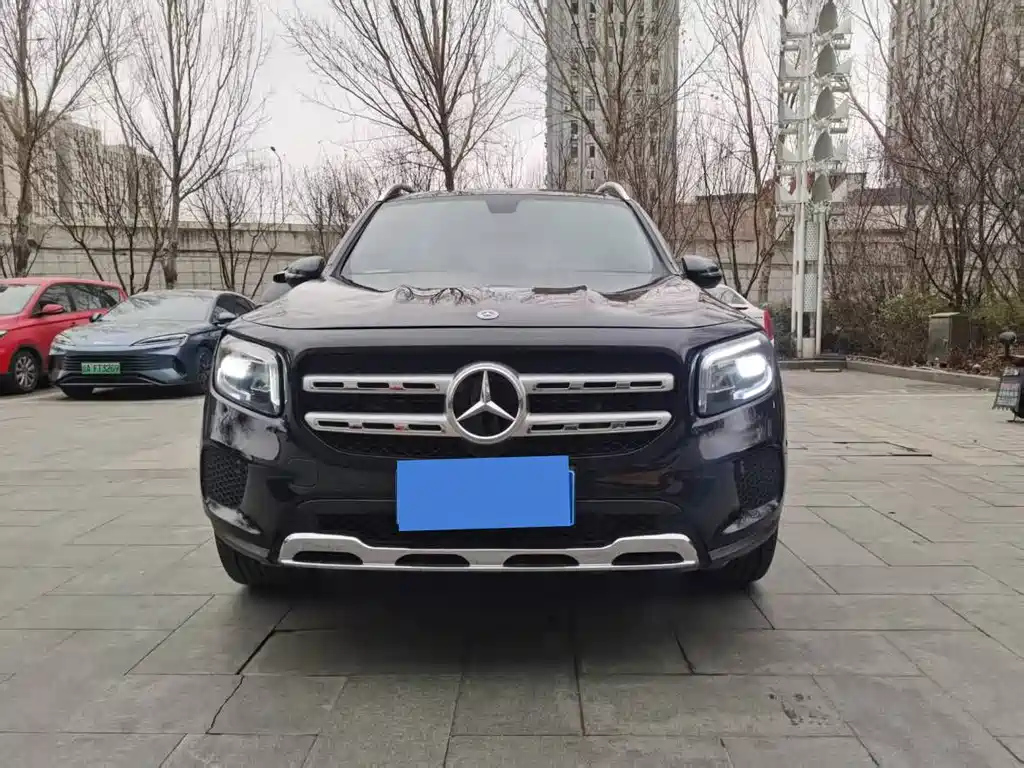 MERCEDES BENZ GLB 2021