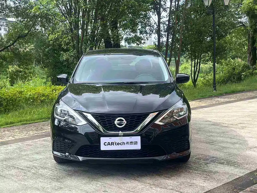 NISSAN SYLPHY 2019