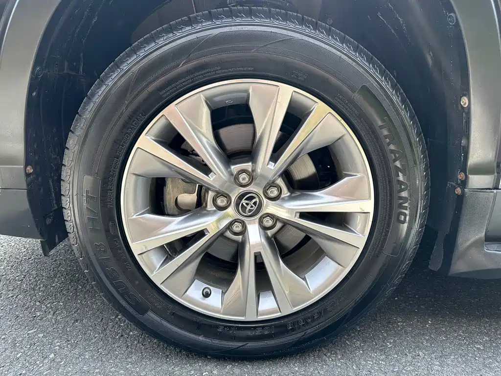 TOYOTA HIGHLANDER 2018