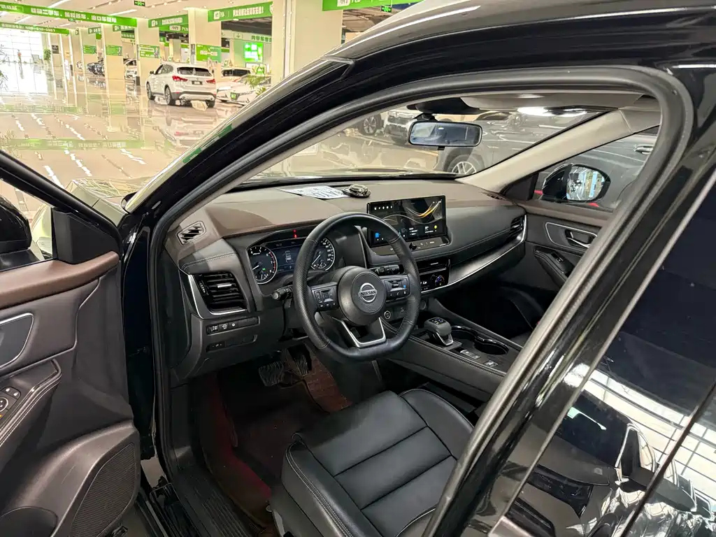 NISSAN X-TRAIL 2021