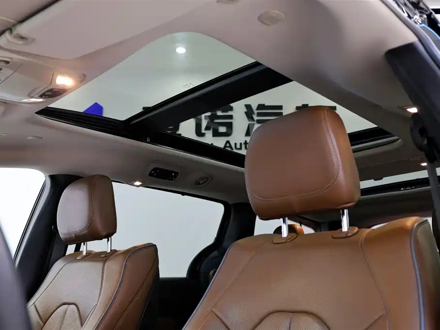 CHRYSLER OTHER 2017