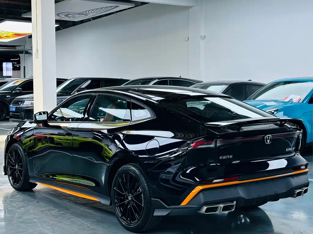 CHANGAN UNI-V 2025