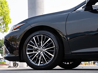 LEXUS ES  2022 YEAR 300H  EDITION 2022