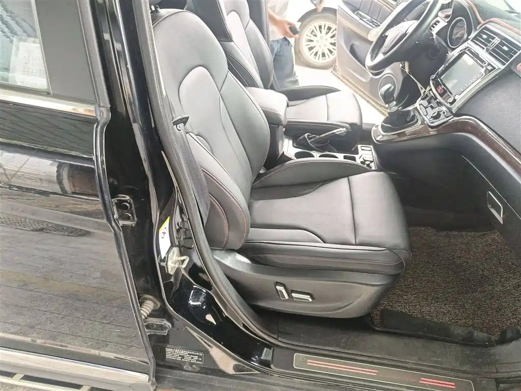 HAVAL H6 2015