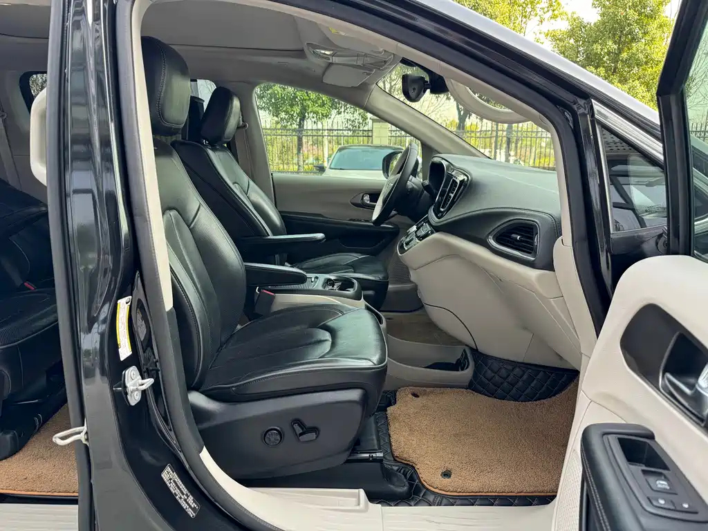 CHRYSLER BIG 捷龙 IMPORT 2018