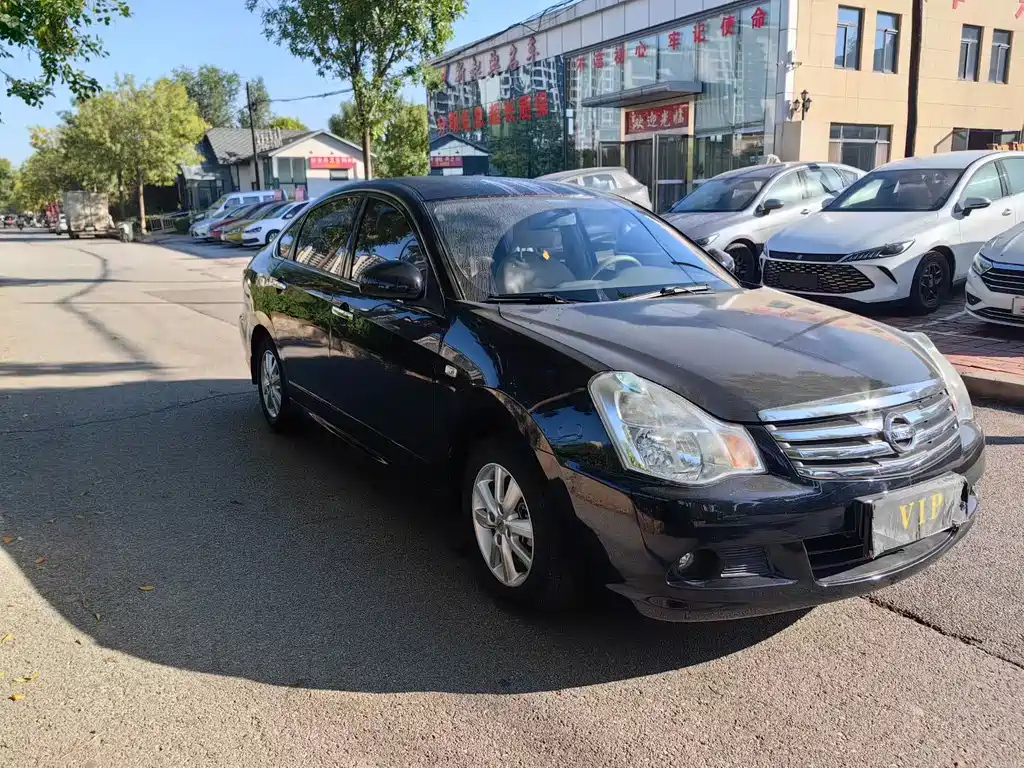 NISSAN SYLPHY 2014