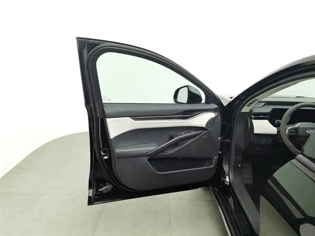 FORD MONDEO 2022