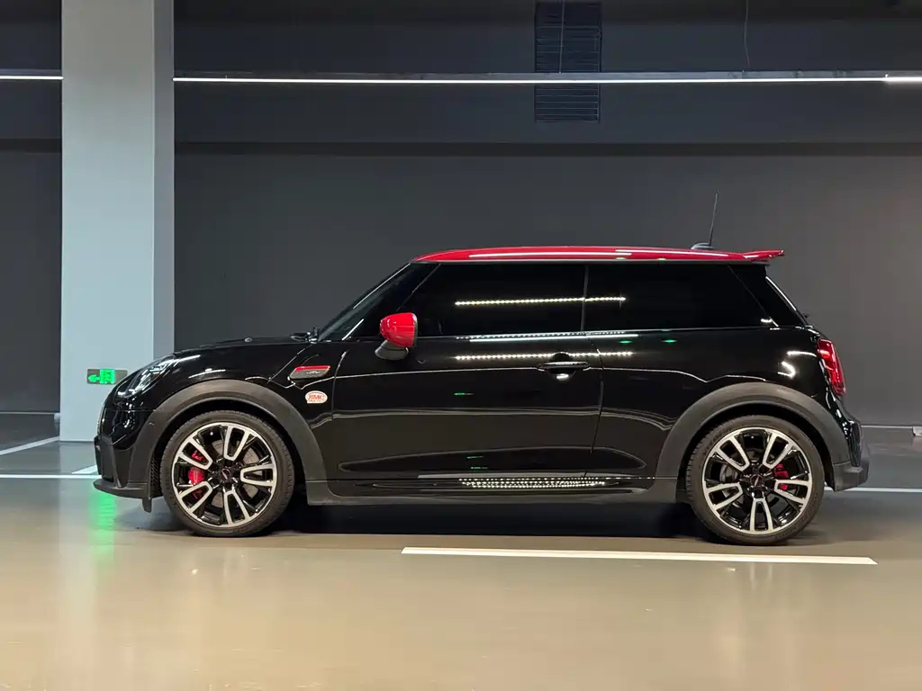 MINI JCW 2022