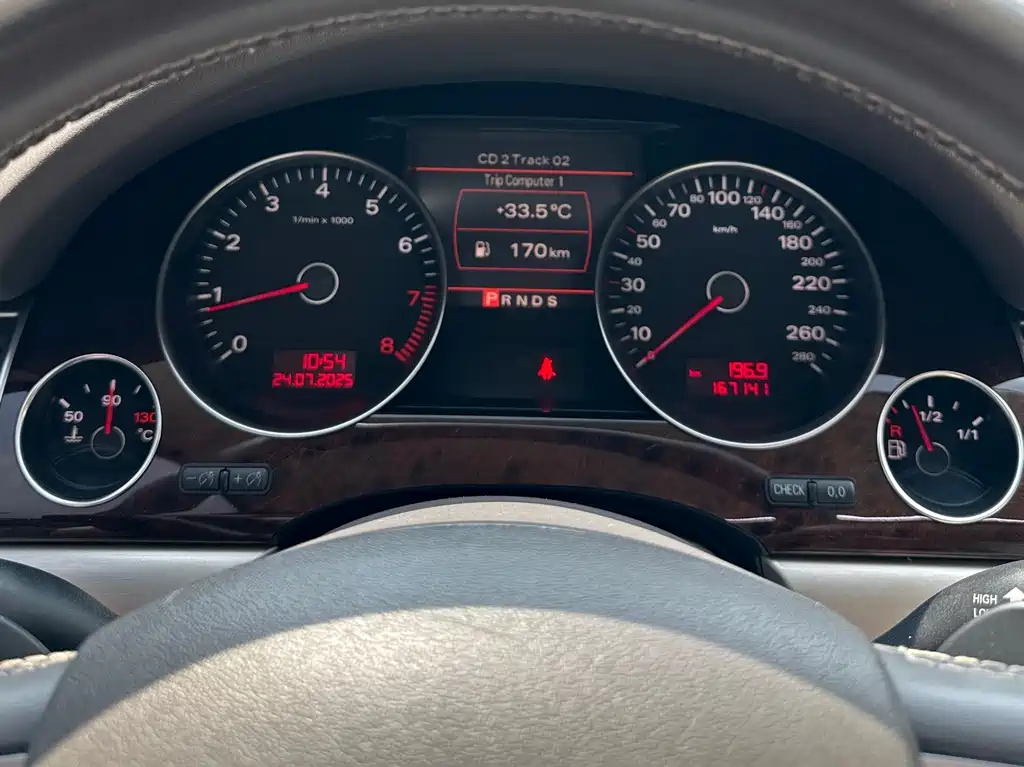AUDI A8 2010