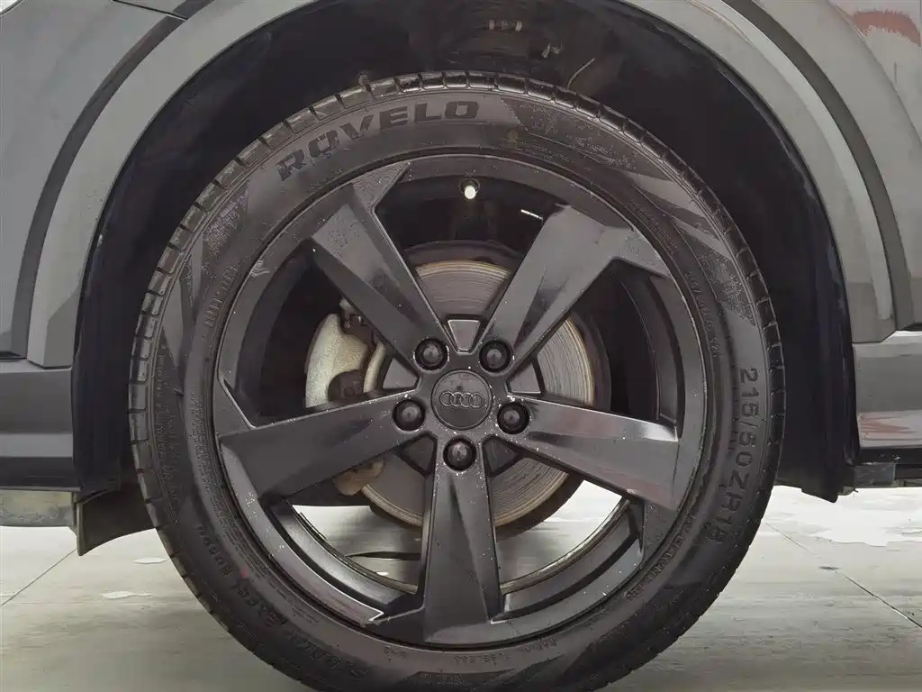 AUDI Q2L 2019