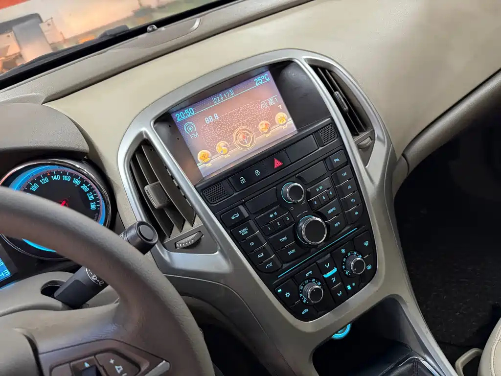 BUICK EXCELLE 2012