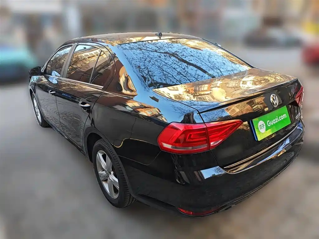 VOLKSWAGEN LAVIDA 2018