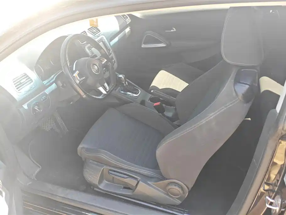 VOLKSWAGEN SCIROCCO 2014