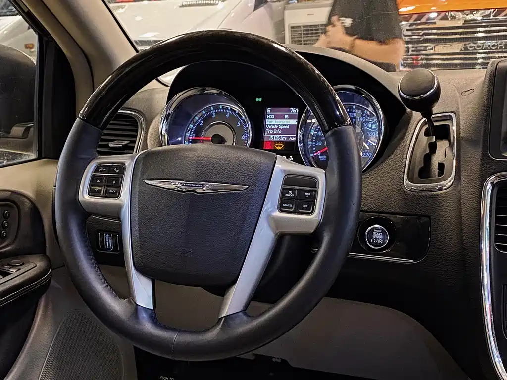 CHRYSLER BIG 捷龙 IMPORT 2013