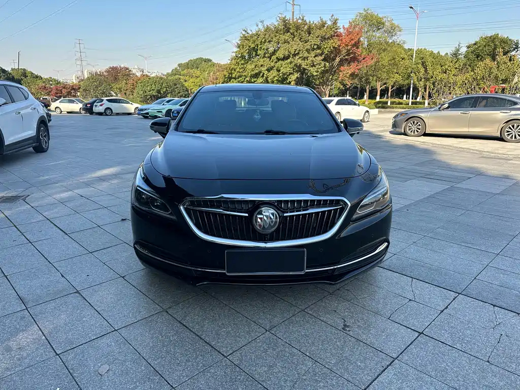 BUICK LACROSSE 2018