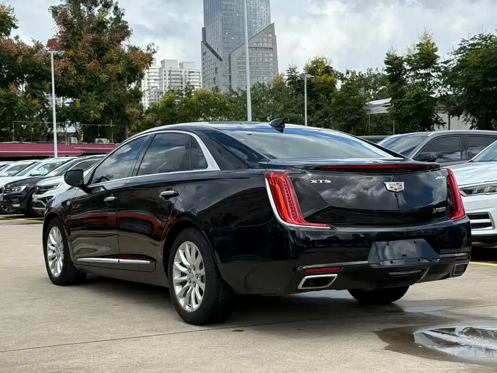 CADILLAC XTS 2019