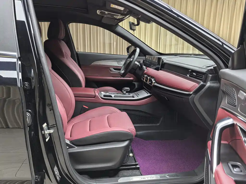 JETOUR X70 PLUS 2024