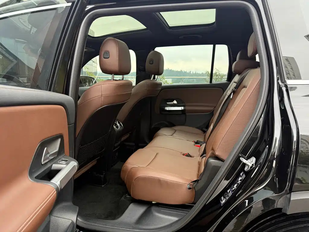 MERCEDES BENZ GLB 2021