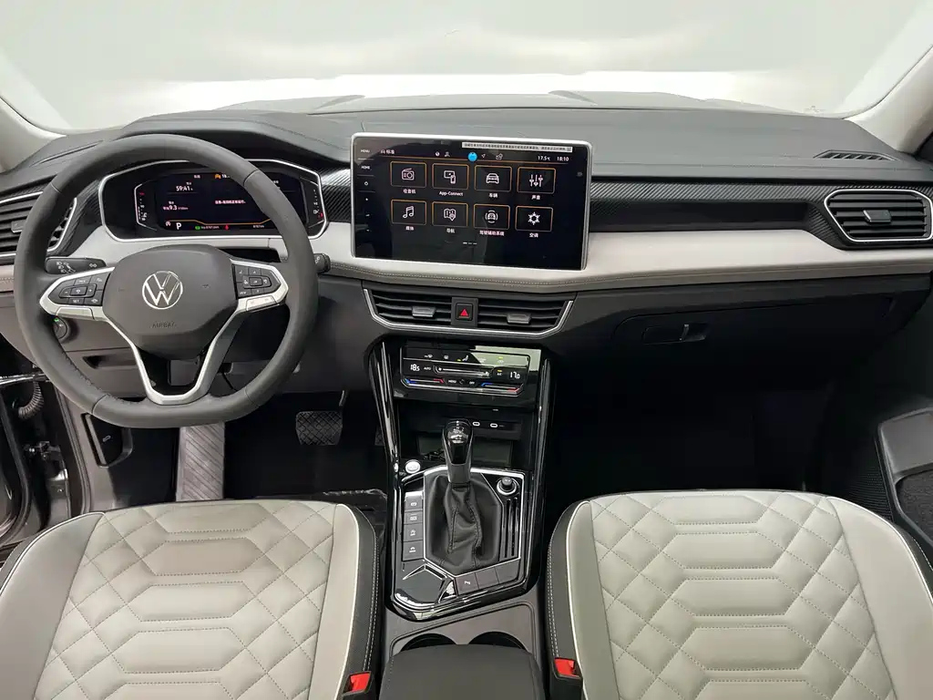 VOLKSWAGEN TAYRON 2025