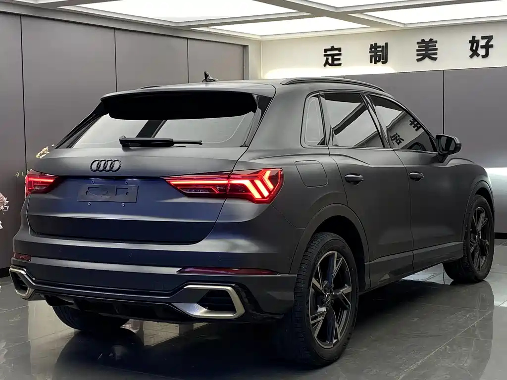 AUDI Q3 2024