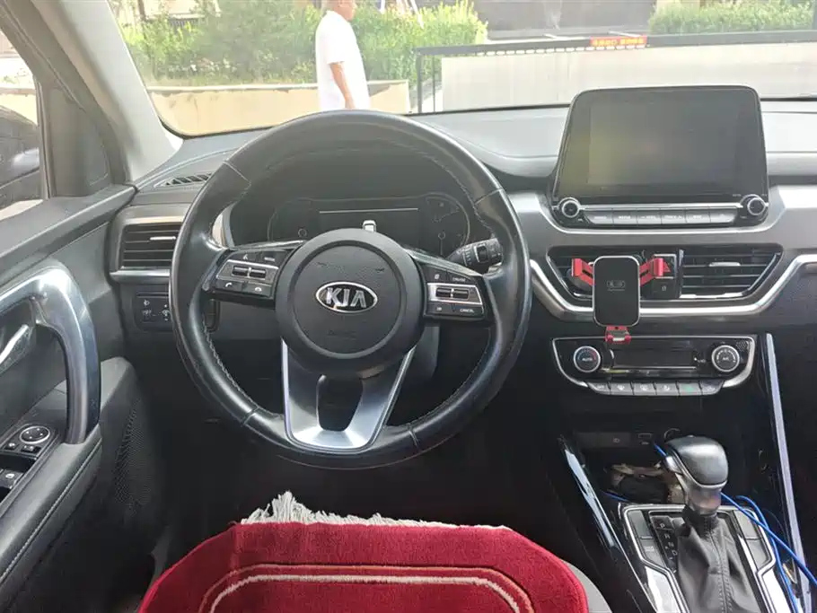KIA SPORTAGE 2021