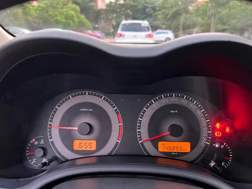 TOYOTA COROLLA 2012