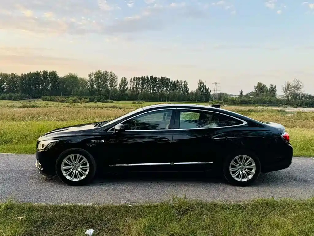 BUICK LACROSSE 2017