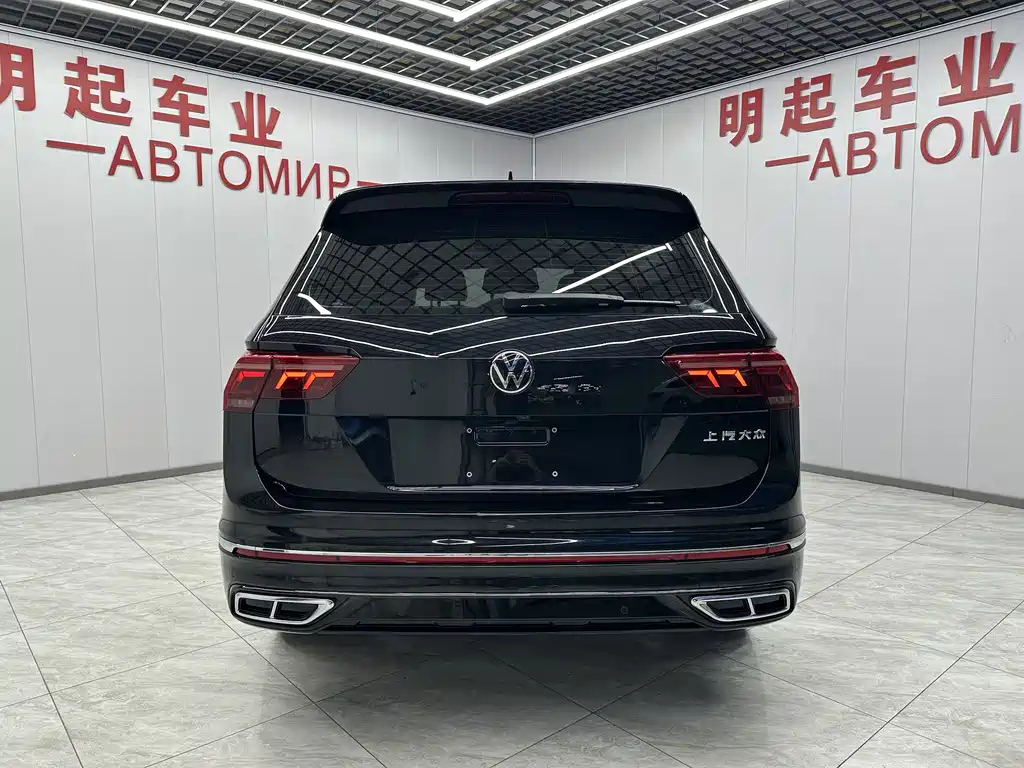 VOLKSWAGEN TIGUAN L 2021