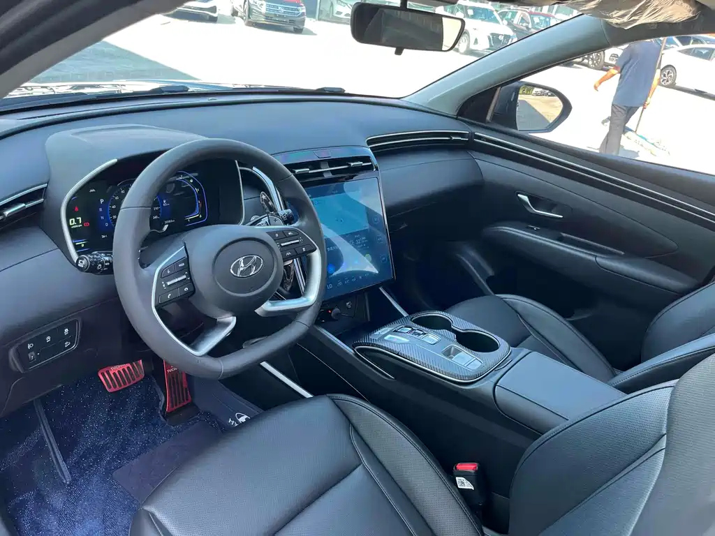 HYUNDAI TUCSON 2023