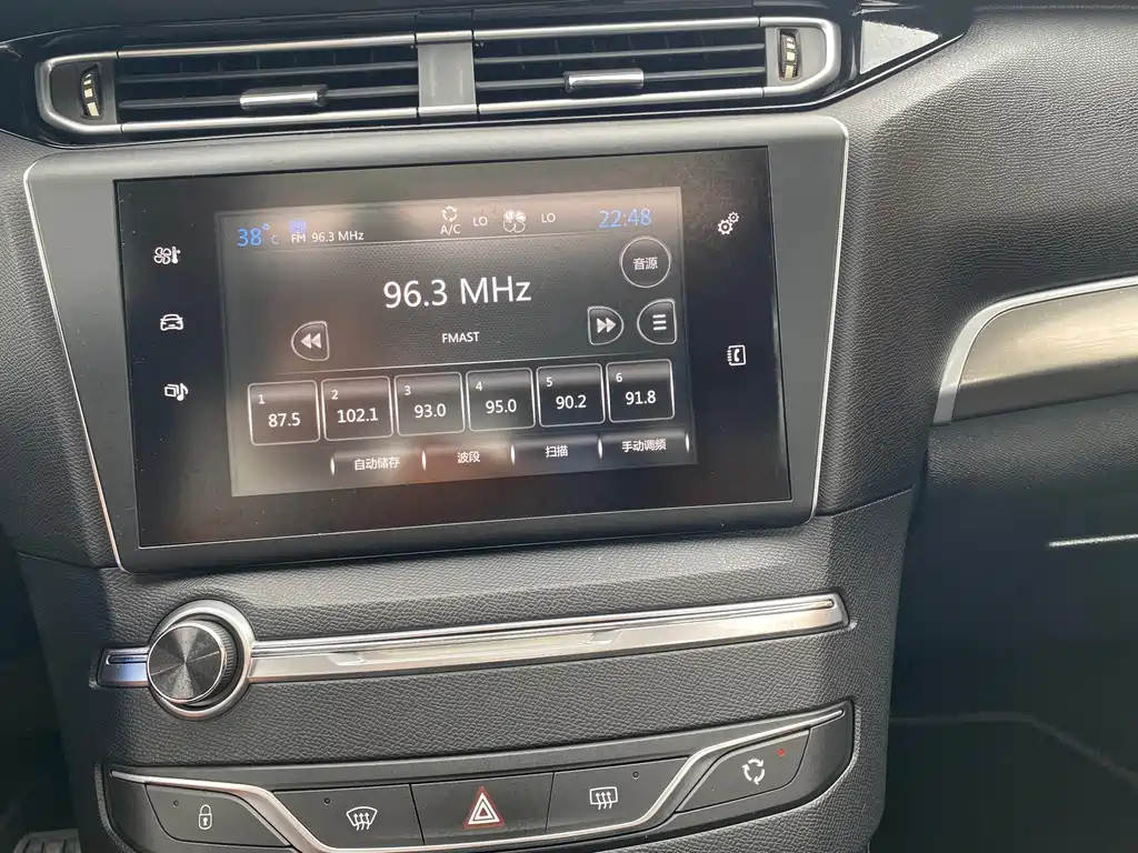 PEUGEOT 408 2014