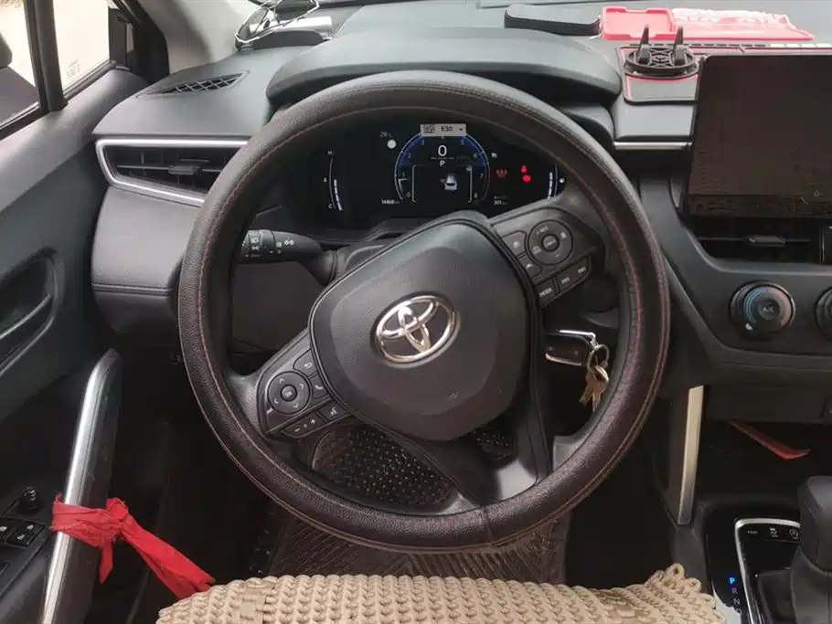 TOYOTA COROLLA CROSS 2023
