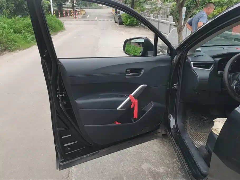 TOYOTA COROLLA CROSS 2023