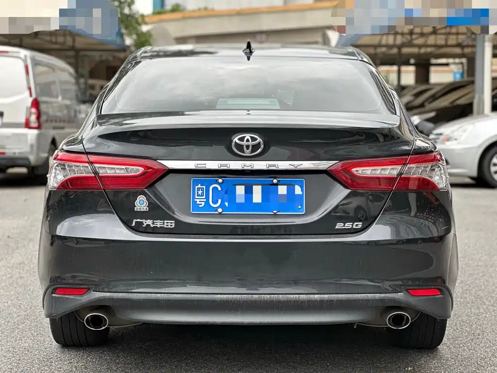 TOYOTA CAMRY 2021