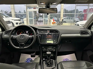 VOLKSWAGEN TIGUAN L 2021
