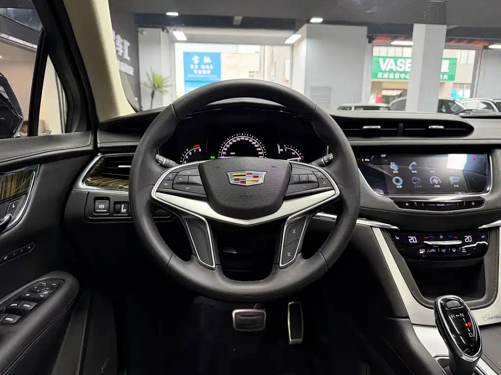 CADILLAC XT5 2016