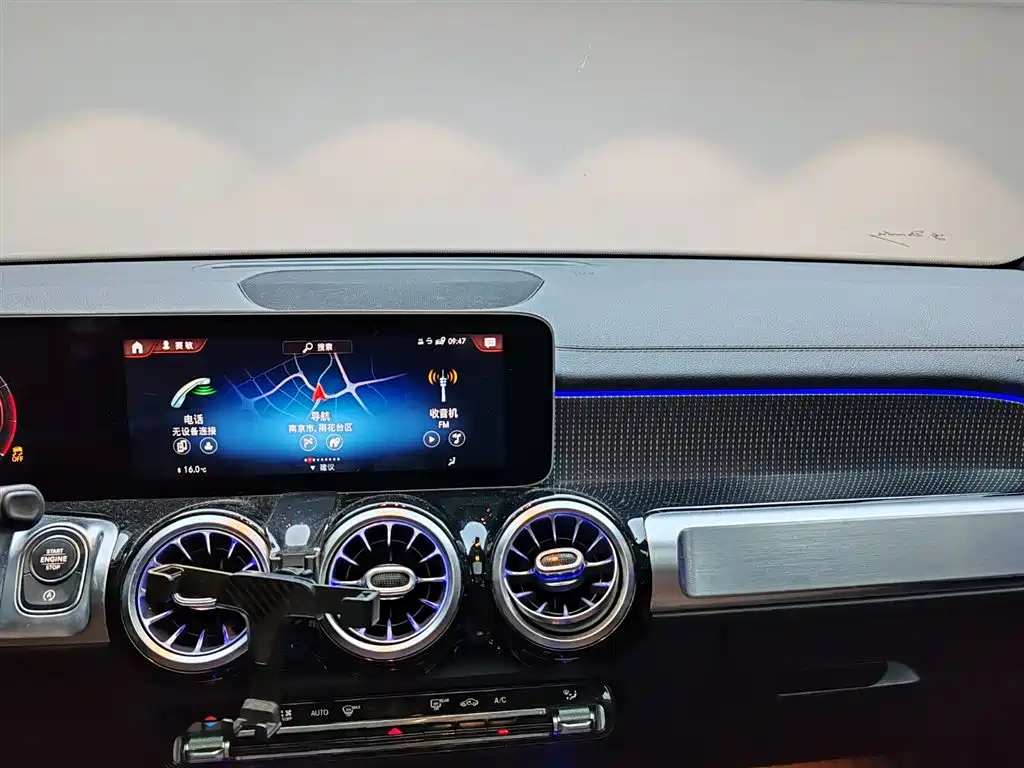 MERCEDES BENZ GLB 2020