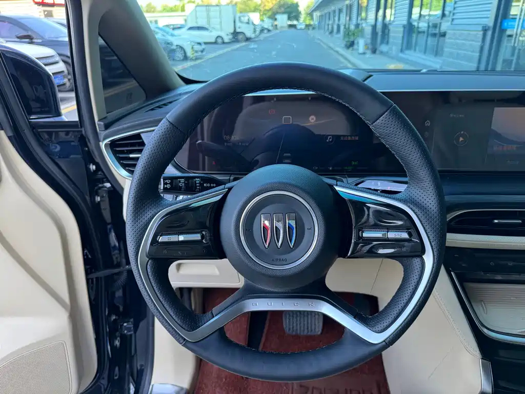 BUICK GL8 NEW ENERGY 2025