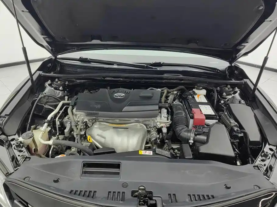 TOYOTA CAMRY 2018
