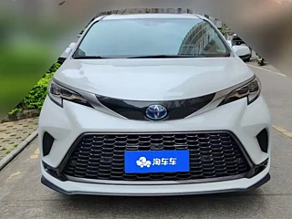 TOYOTA GRANVIA  2022