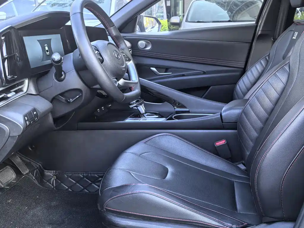 HYUNDAI ELANTRA 2022